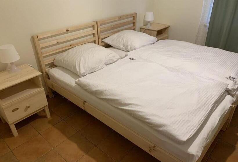 リゾートホテル Zacisze,pl Domki Premium I Bungalowy Deluxe Nad Jeziorem łagowskim