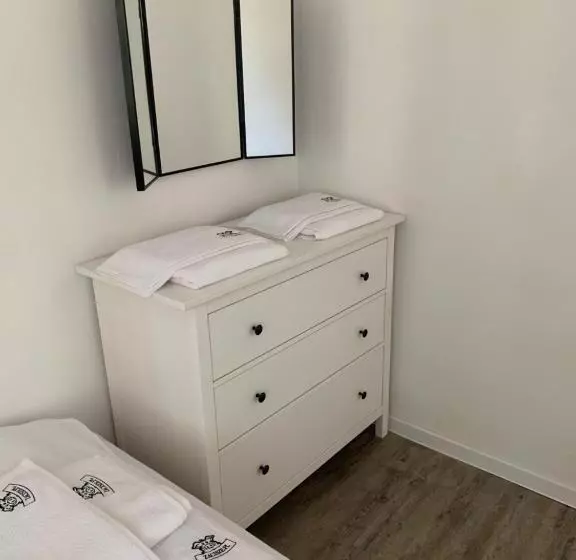 リゾートホテル Zacisze,pl Domki Premium I Bungalowy Deluxe Nad Jeziorem łagowskim