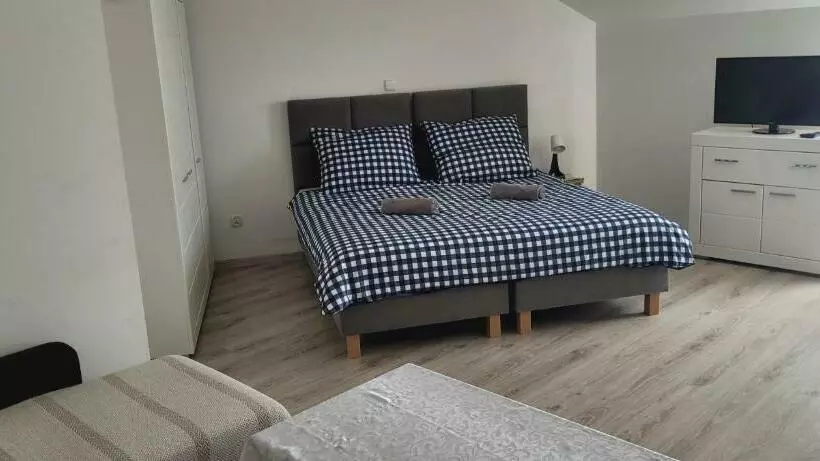 Retkeilymaja Pokoje Gościnne Marusa