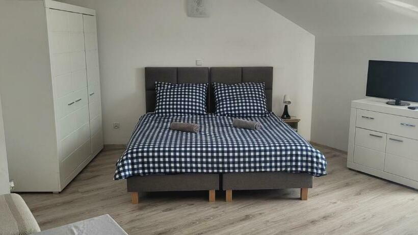 הוסטל Pokoje Gościnne Marusa