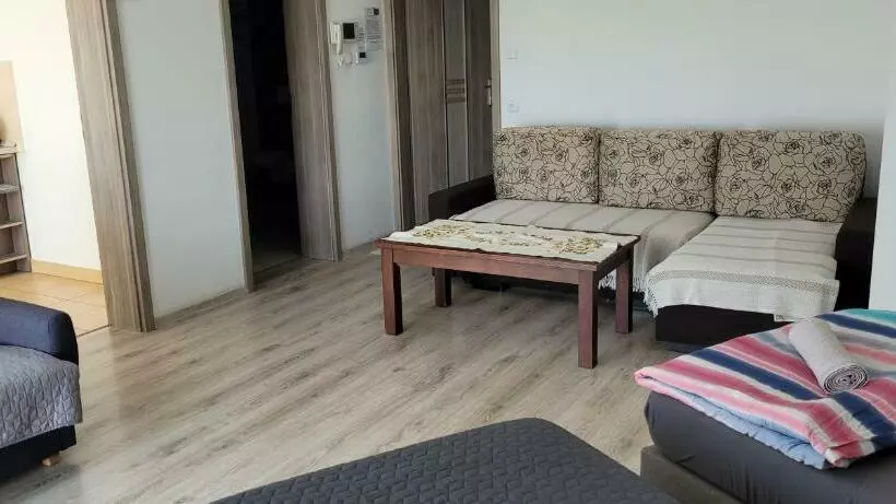 Retkeilymaja Pokoje Gościnne Marusa