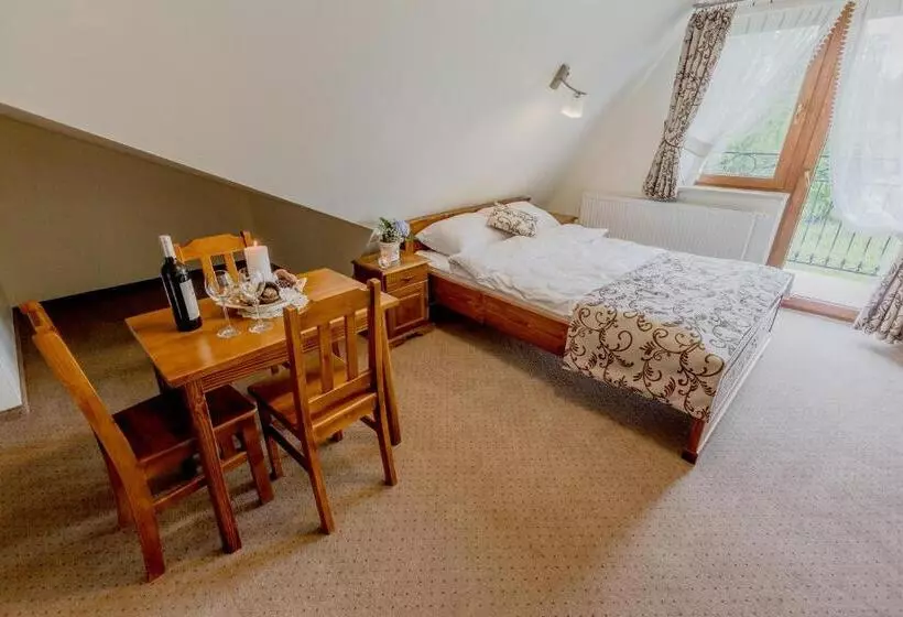 Aamiaismajoitus (B&B) Willa Skałka