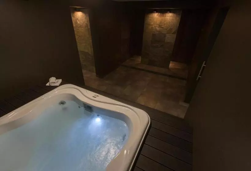 Aamiaismajoitus (B&B) Willa Skałka