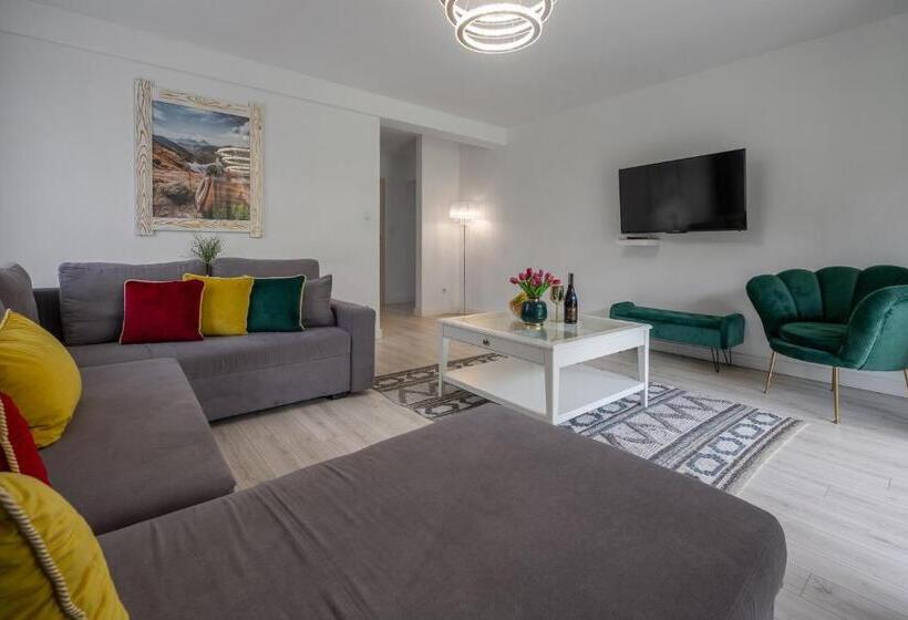 Bory6a Apartamenty & Free Parking