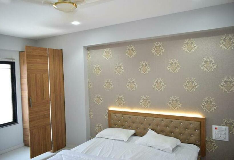 Hotel Ambassador Sangola