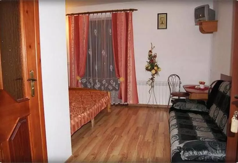 Majatalo Willa Pod Dębami