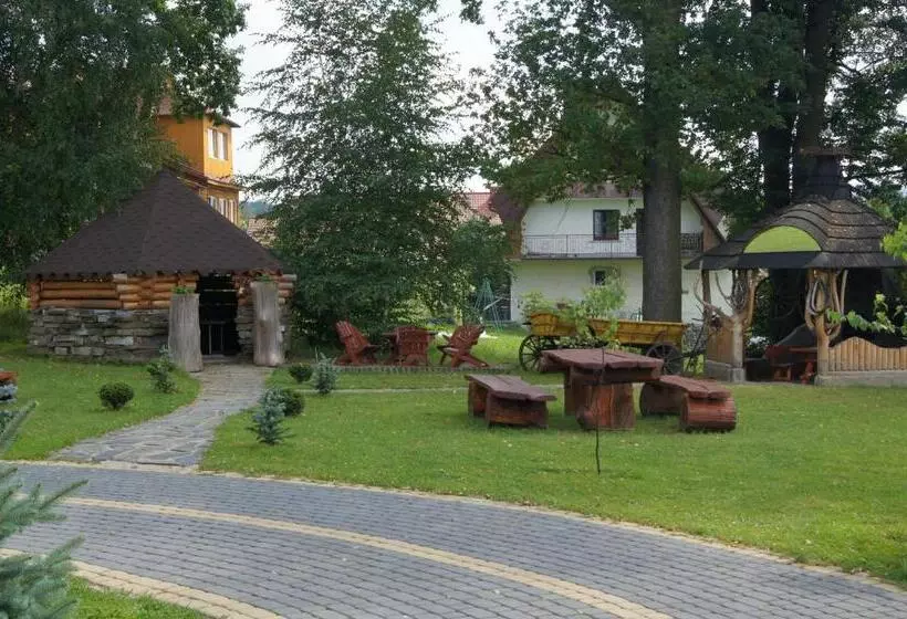 Majatalo Willa Pod Dębami