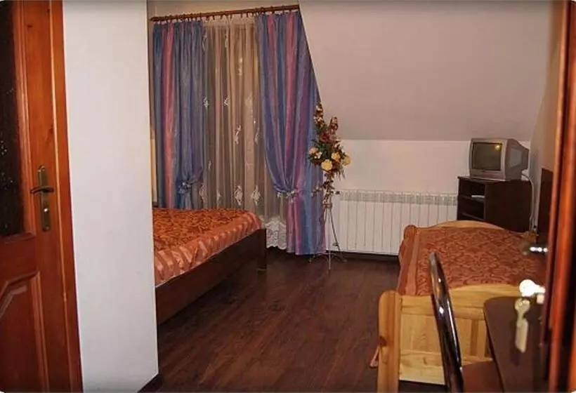 Majatalo Willa Pod Dębami