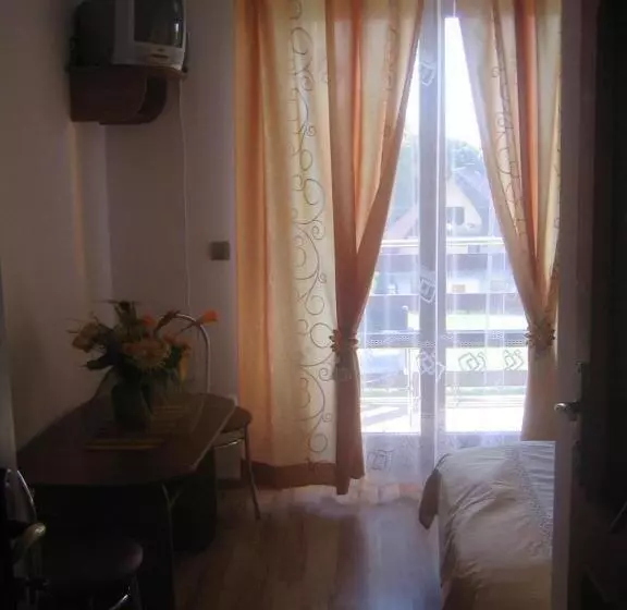 Majatalo Willa Pod Dębami