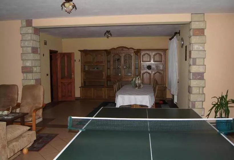 Majatalo Willa Pod Dębami