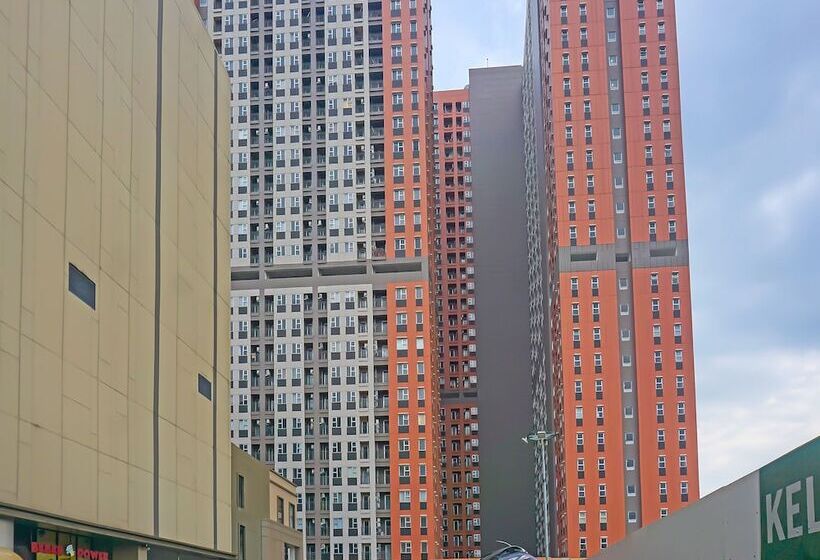 בית מלון כפרי Capital O 92245 Fortune 88 Trans Park Juanda