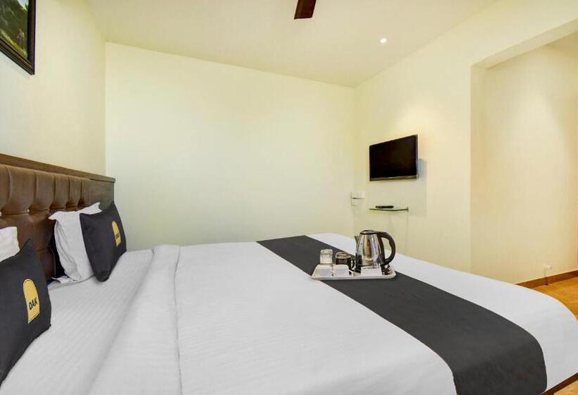 Fabhotel Grand Villa