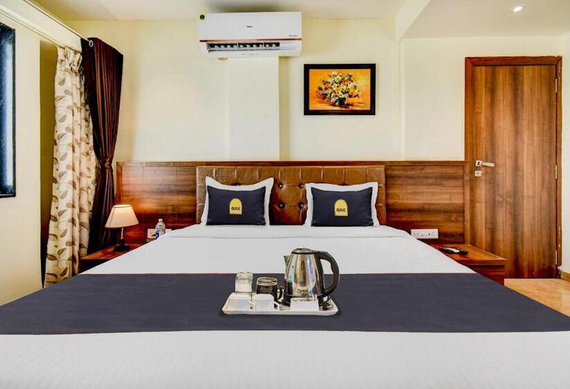 Fabhotel Grand Villa