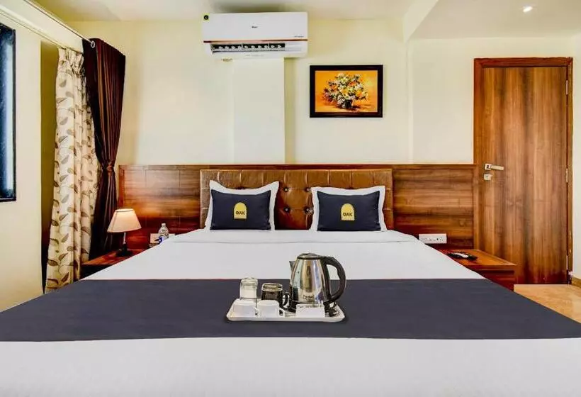 Fabhotel Grand Villa