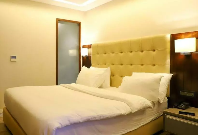 Hotelli The Sea View, Mangalore