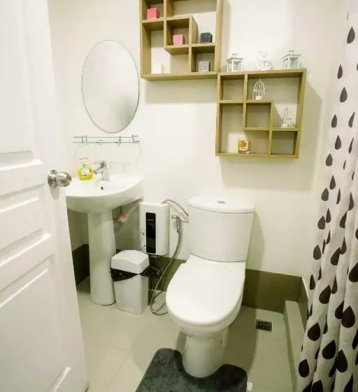 Jhs Condotel