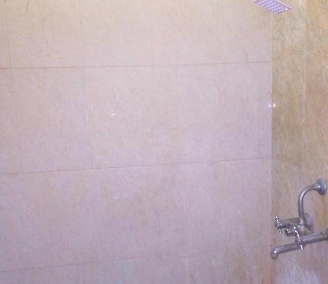 ペンション Shri Cottage