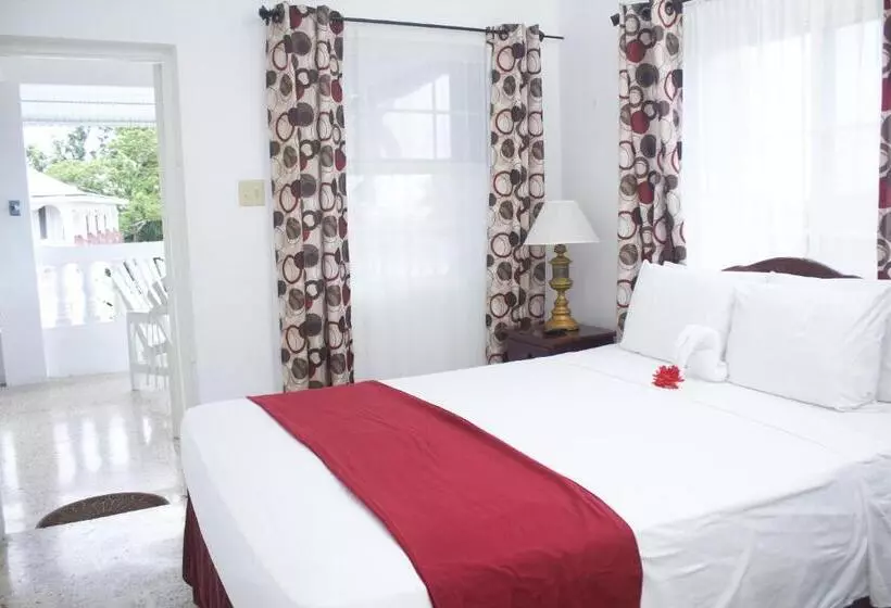 پانسیون Titchfield Guest House