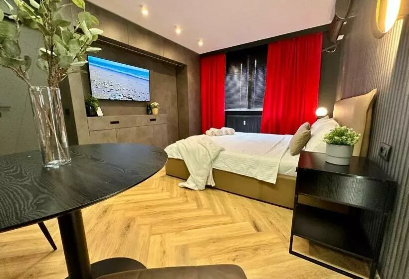 تختخواب و صبحانه Elegance By Magic Apartments