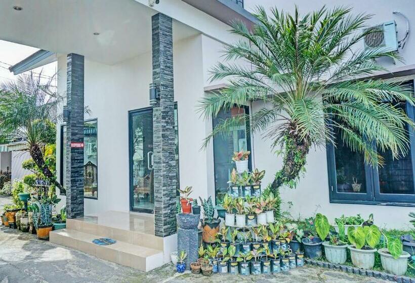 Capital O 92187 Hotel Sekar Sunja