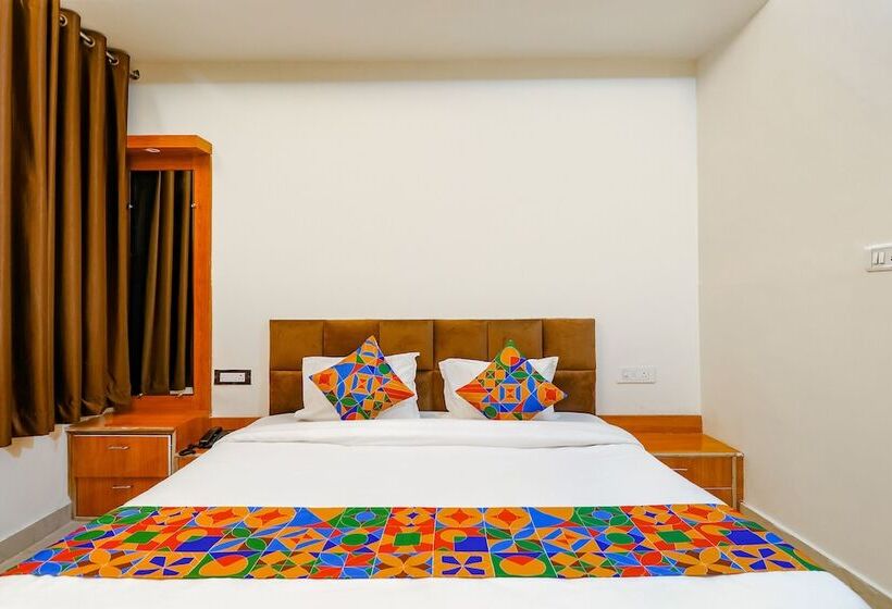 בית מלון כפרי Fabexpress Royal Villas