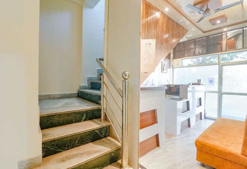 בית מלון כפרי Fabexpress Royal Villas