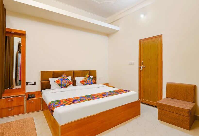 בית מלון כפרי Fabexpress Royal Villas