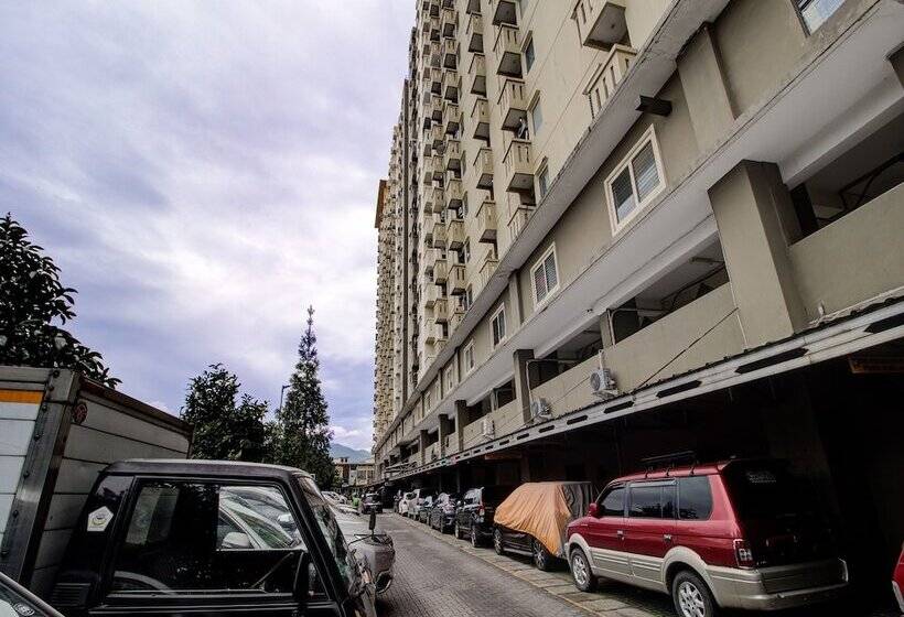 هتل Parquette 2br Gateway Ahmad Yani Cicadas Apartment