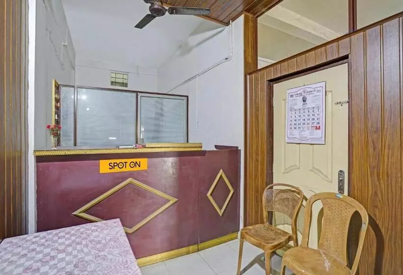 Hotelli Spot On Aiwa Residency