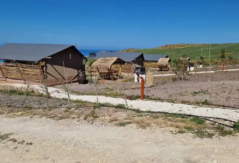 Hotelli Tendu  Punta Bianca Glamping Camp