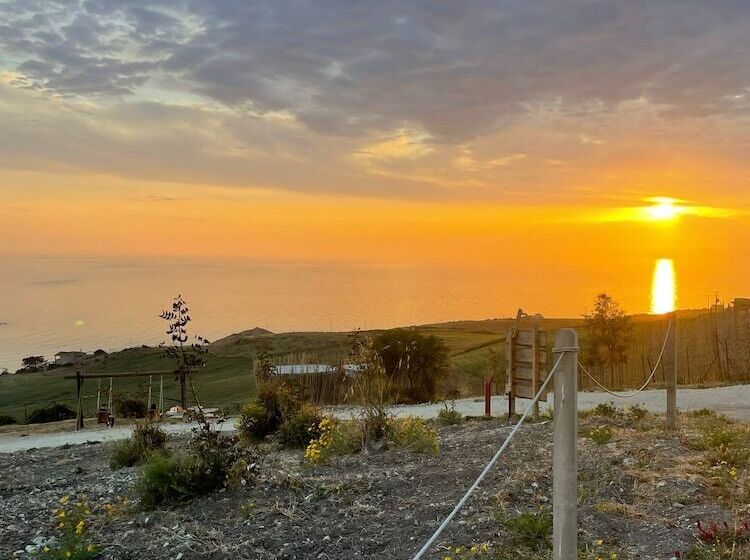 ホテル Tendu  Punta Bianca Glamping Camp