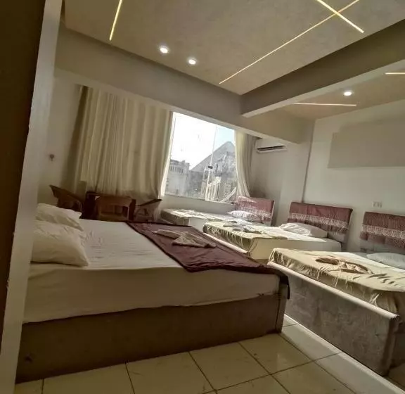 تختخواب و صبحانه Dream Pyramids View