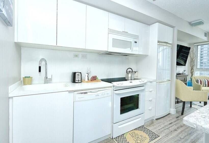 فندق Bremner Blvd Cn Tower Union Station