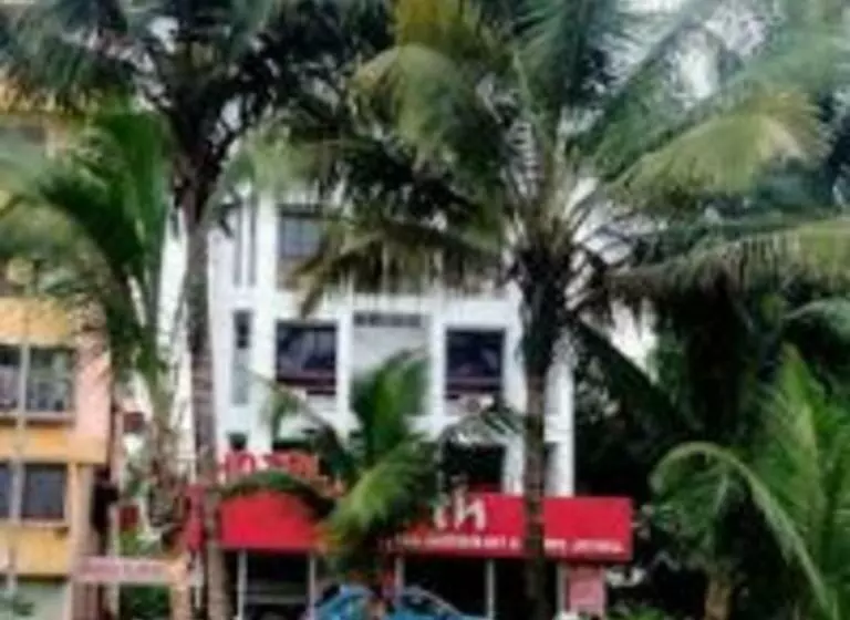 ホテル Parth