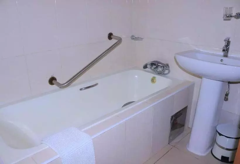 پانسیون Crown Bed & Breakfast