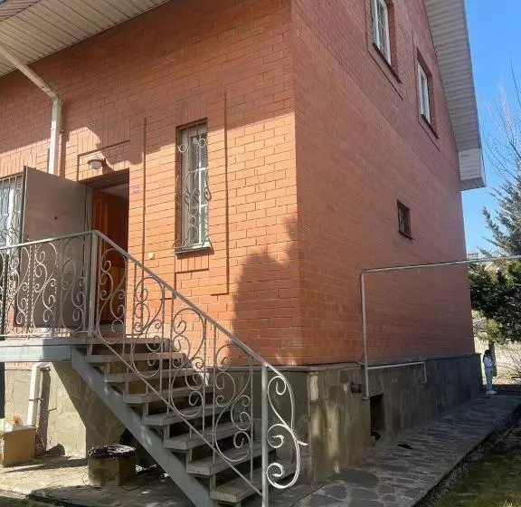 Traveler Hostel