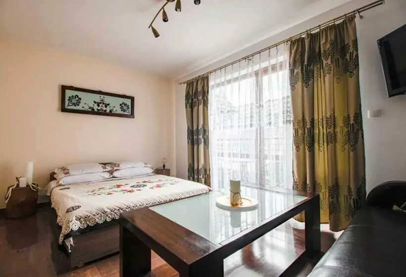 Aamiaismajoitus (B&B) Willa Dunajec