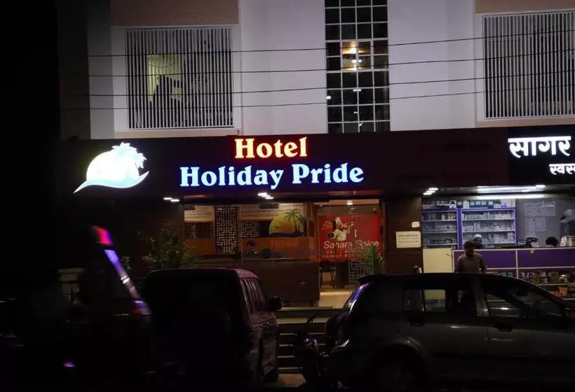 هتل Holiday Pride