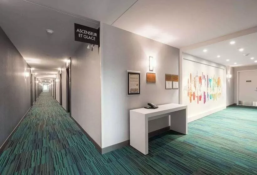 هتل Home2 Suites By Hilton Quebec City