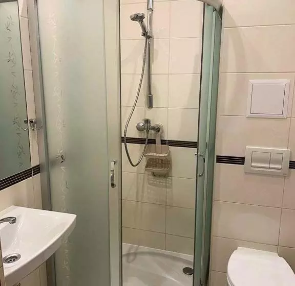 Hotelli Centrum Lecznicze Glinik