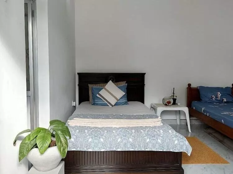 ペンション Sea Breeze Guest House Negombo