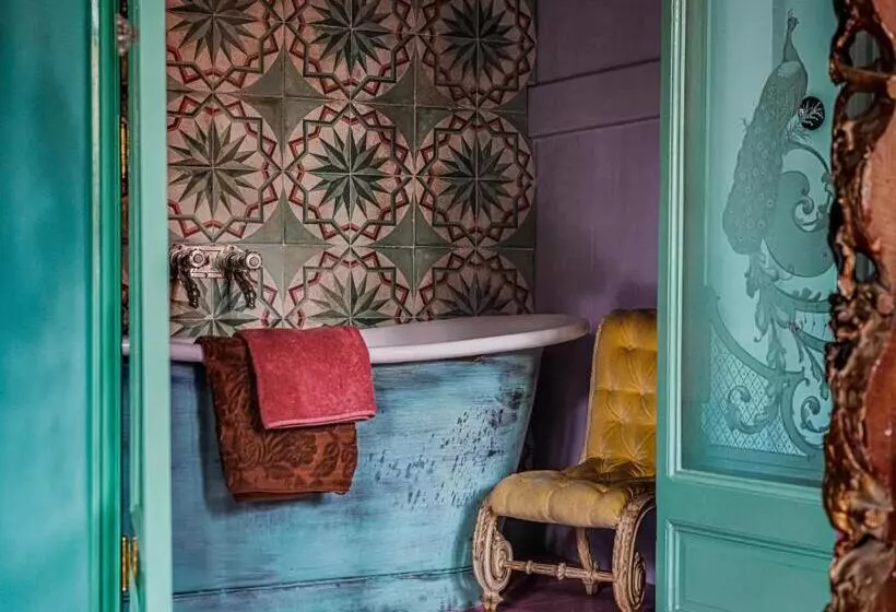 Aamiaismajoitus (B&B) Private And Chique Salon De Franz   With Large Terrace