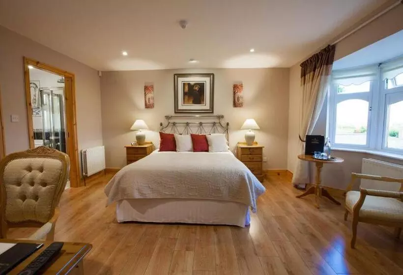 Aamiaismajoitus (B&B) The Tides Ballybunion