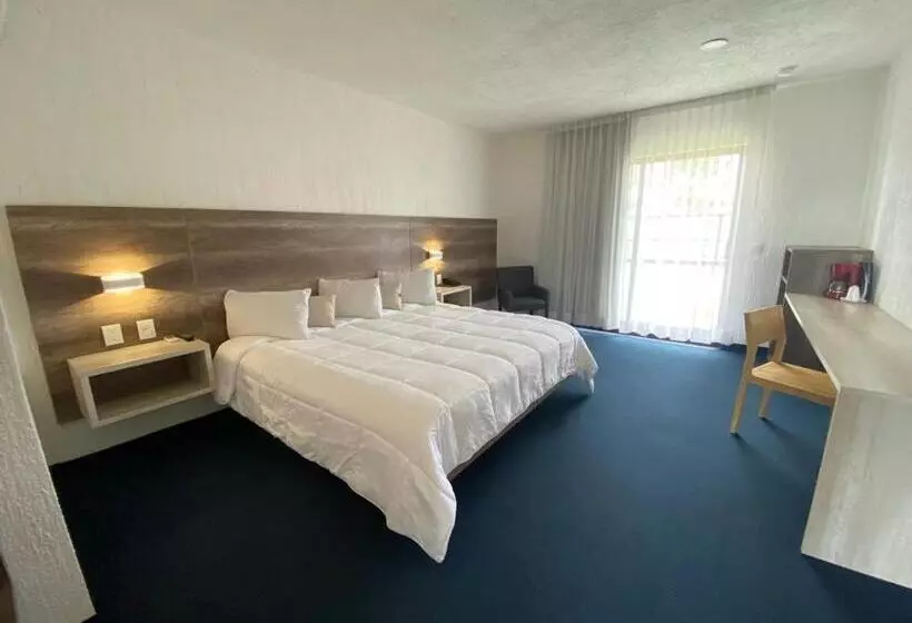 Hotelli Aeropuerto Morelia