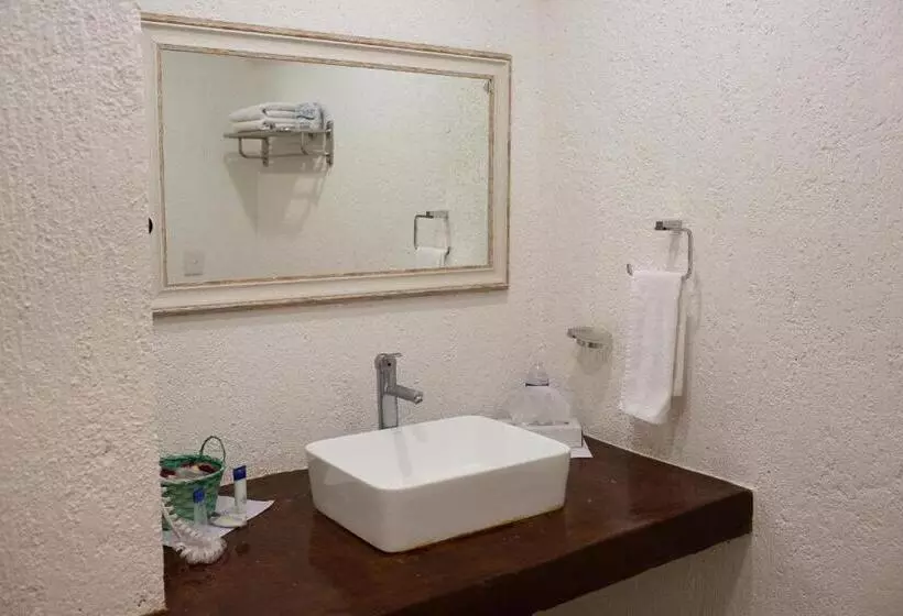 Hotelli Aeropuerto Morelia