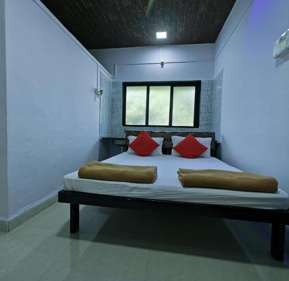 בית מלון כפרי Moonshine Villa