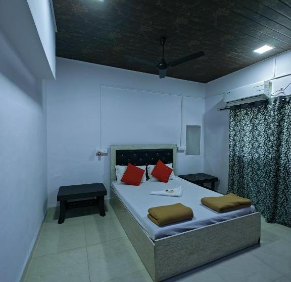 בית מלון כפרי Moonshine Villa