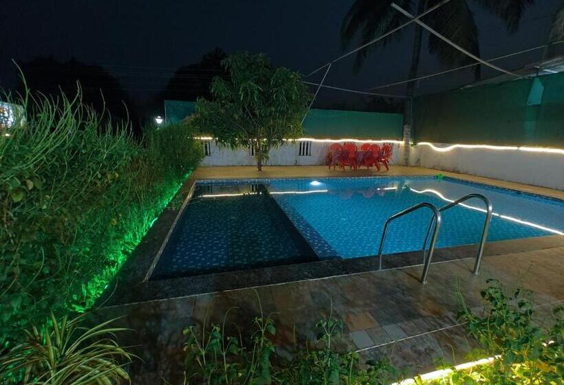 בית מלון כפרי Moonshine Villa