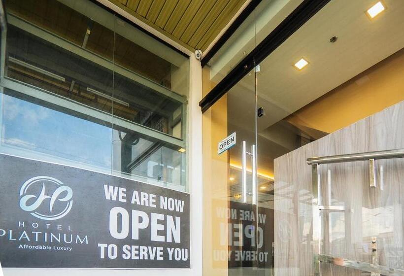 Reddoorz Plus @ Hotel Platinum Occidental Mindoro