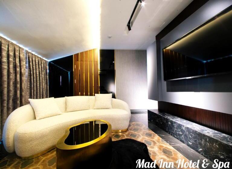 Mad Inn Hotel & Spa